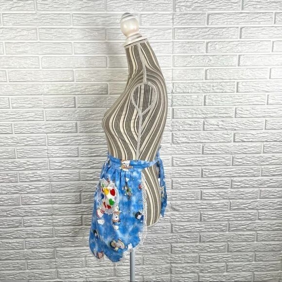 Vintage Apron Featuring Angel Children and Hearts - Picture 7 of 7